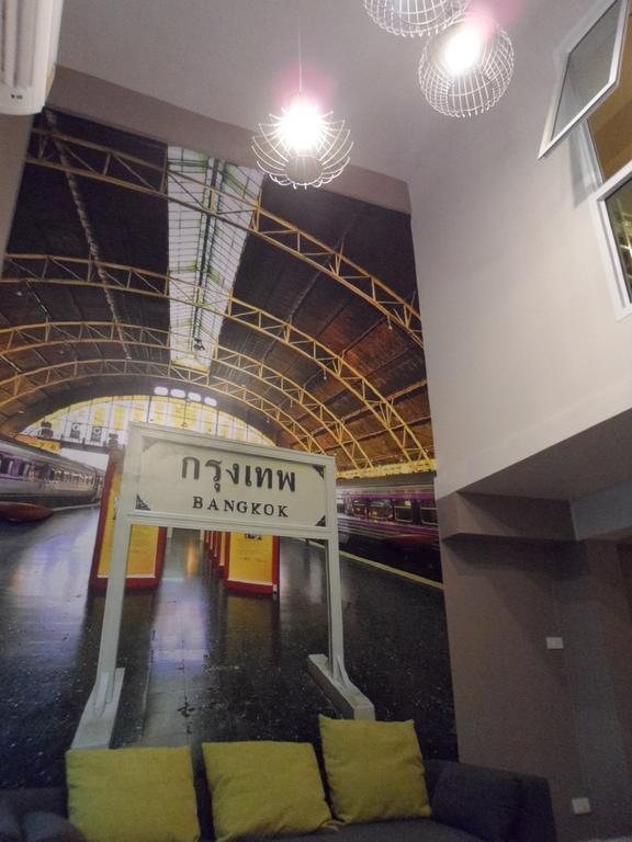 Need Sleep Hostel Бангкок Екстер'єр фото