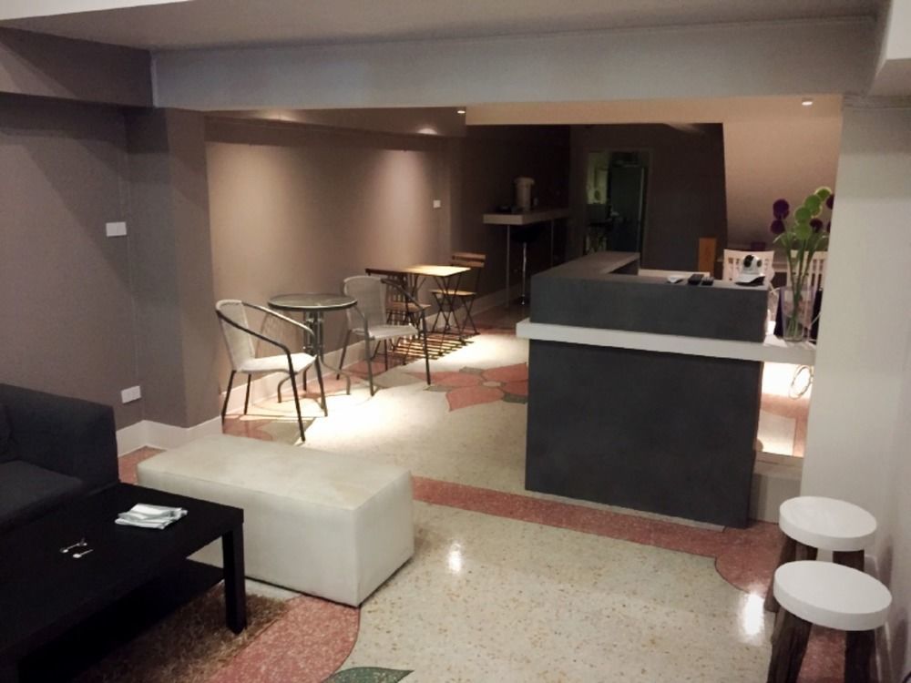 Need Sleep Hostel Бангкок Екстер'єр фото