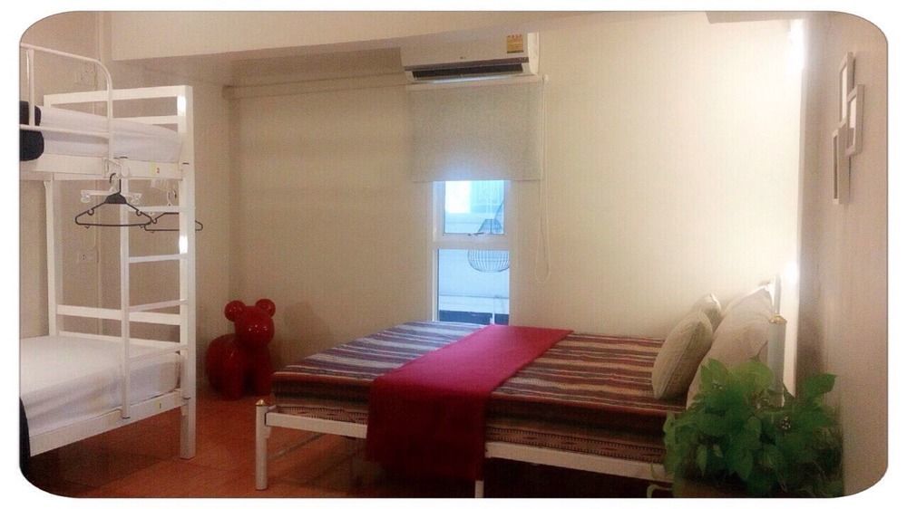 Need Sleep Hostel Бангкок Екстер'єр фото